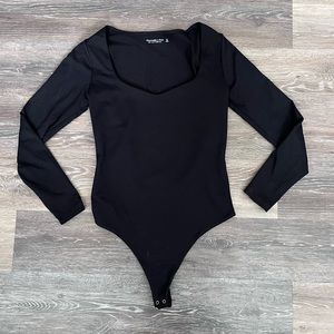 Abercrombie Sweetheart long sleeve bodysuit